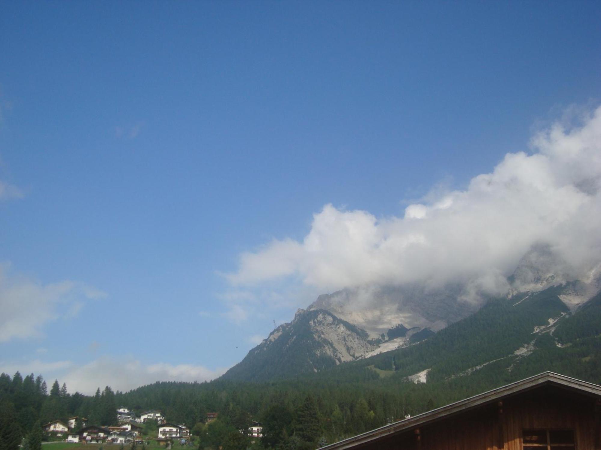 Gaestehaus Alpenstern Ehrwald Exterior photo